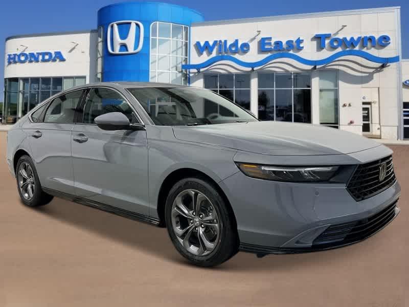 new 2025 Honda Accord Hybrid car