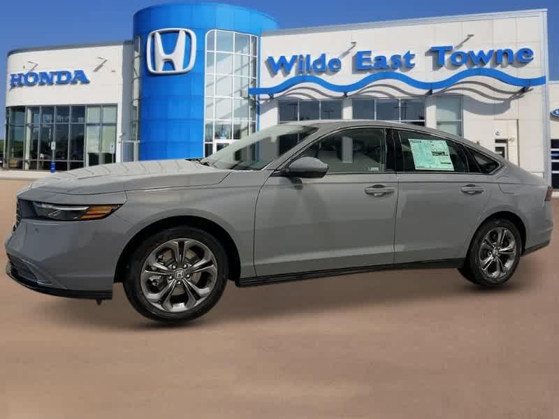 new 2025 Honda Accord Hybrid car