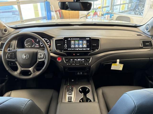 used 2025 Honda Ridgeline car, priced at $43,122
