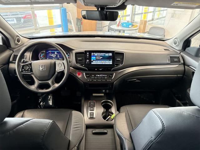 used 2022 Honda Pilot car, priced at $31,735