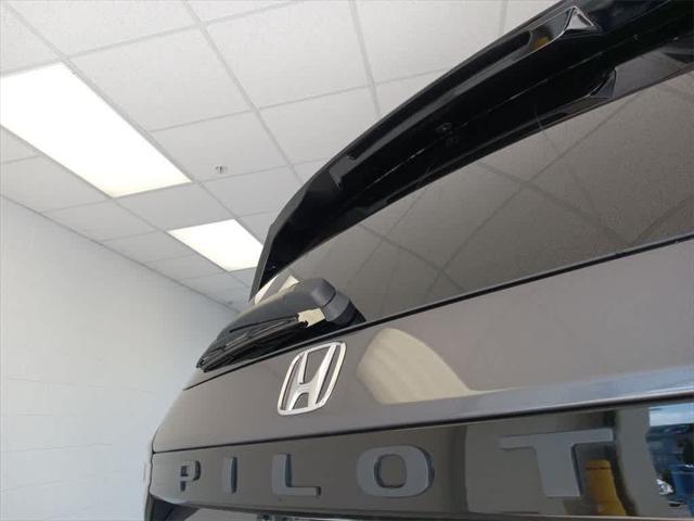 used 2023 Honda Pilot car, priced at $49,392