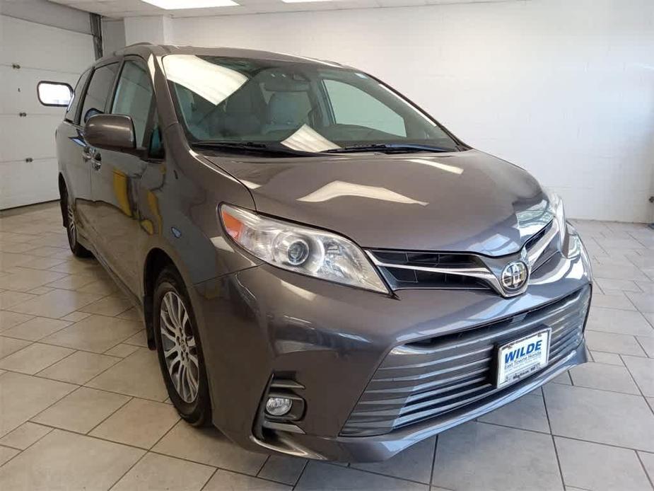 used 2020 Toyota Sienna car, priced at $38,290
