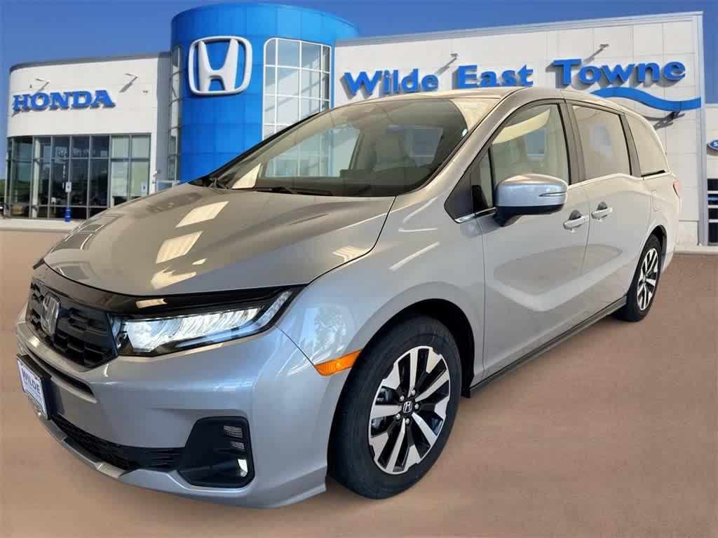 used 2025 Honda Odyssey car, priced at $43,063