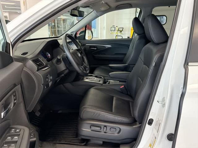 used 2022 Honda Pilot car, priced at $34,409