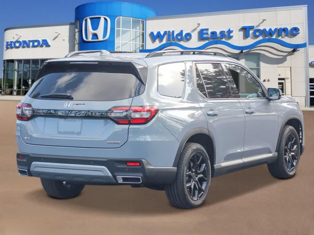 new 2025 Honda Pilot car, priced at $52,950