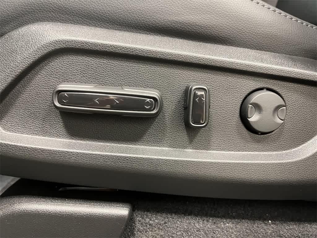new 2025 Honda Pilot car, priced at $52,950