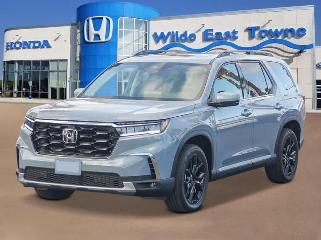 new 2025 Honda Pilot car, priced at $52,950