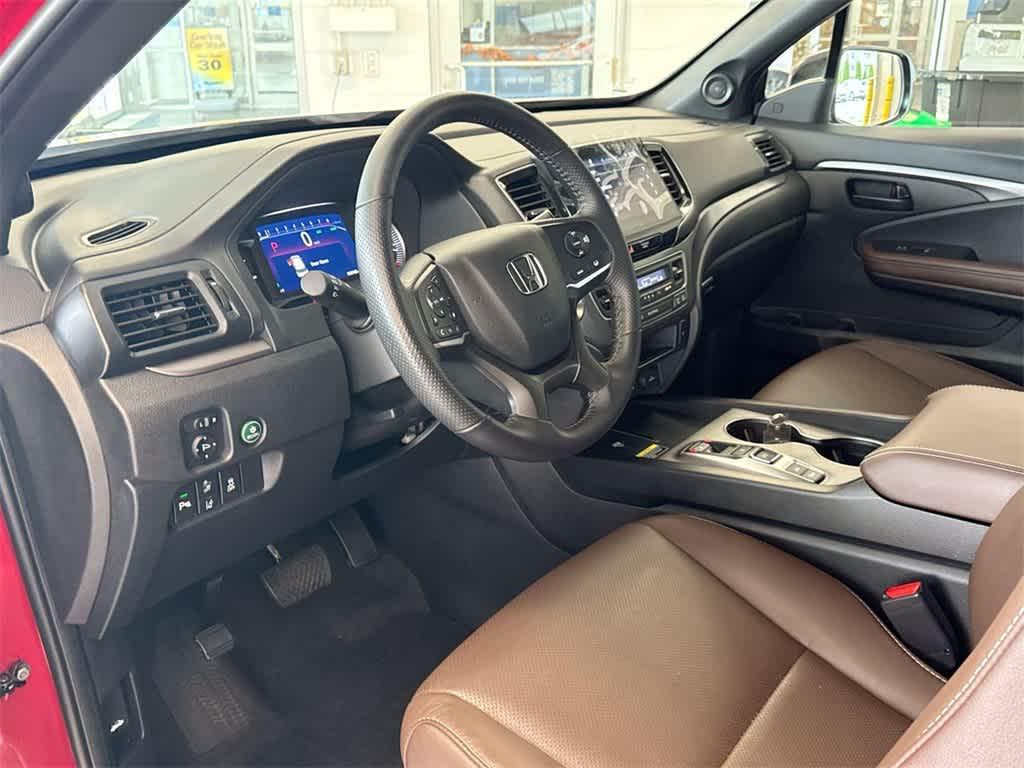 used 2024 Honda Passport car, priced at $36,406
