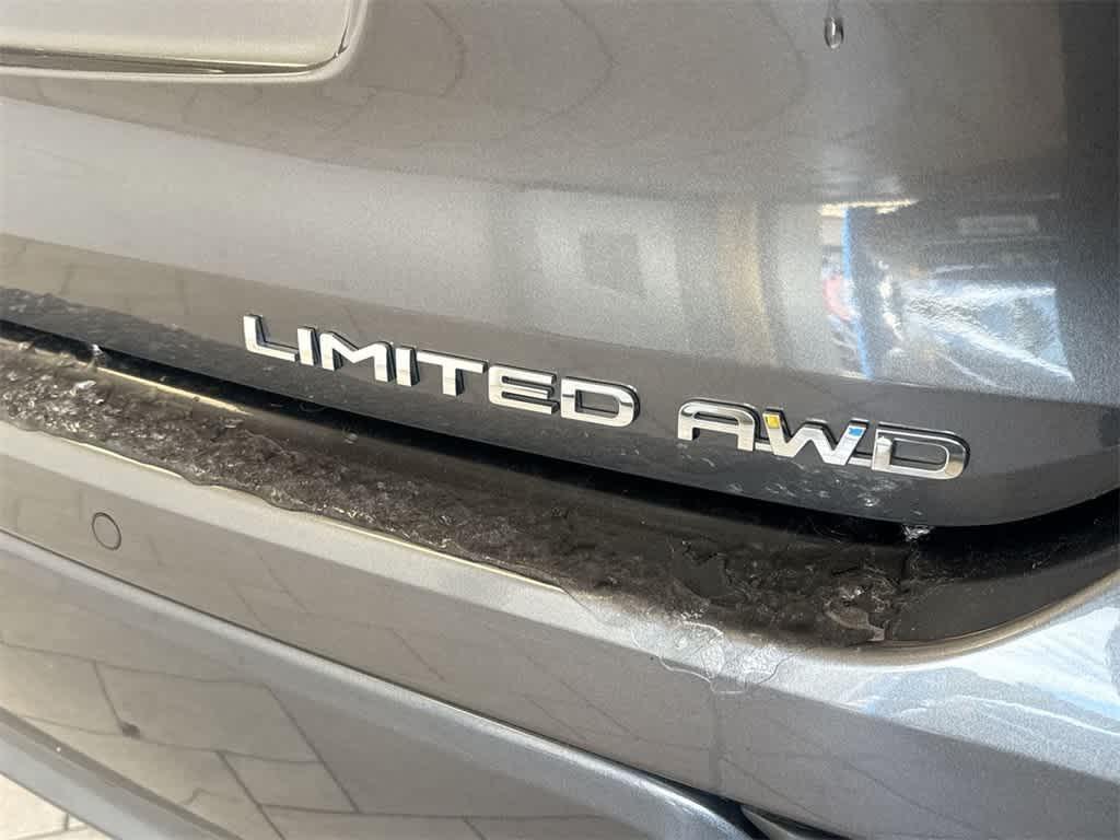 used 2023 Toyota Highlander car, priced at $41,832