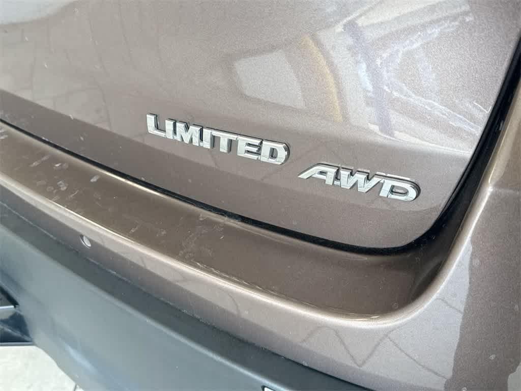 used 2018 Toyota Highlander car, priced at $22,962