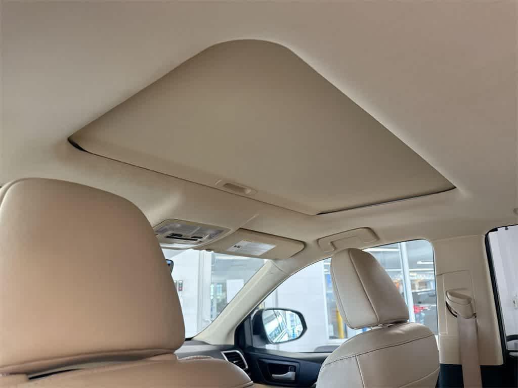 used 2018 Toyota Highlander car, priced at $22,962