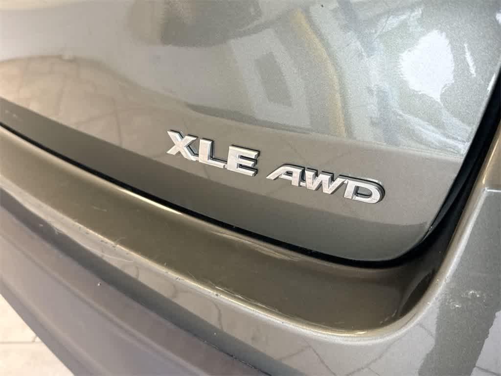 used 2019 Toyota Highlander car, priced at $21,889