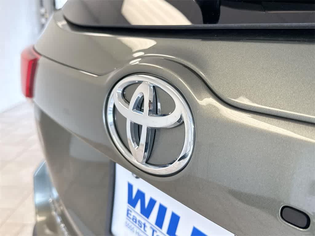 used 2019 Toyota Highlander car, priced at $21,889