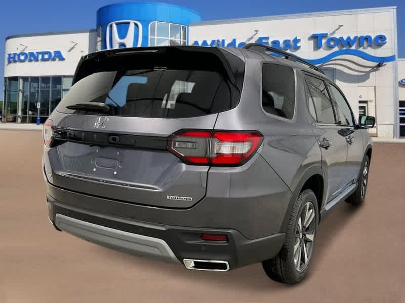 new 2025 Honda Pilot car, priced at $48,573