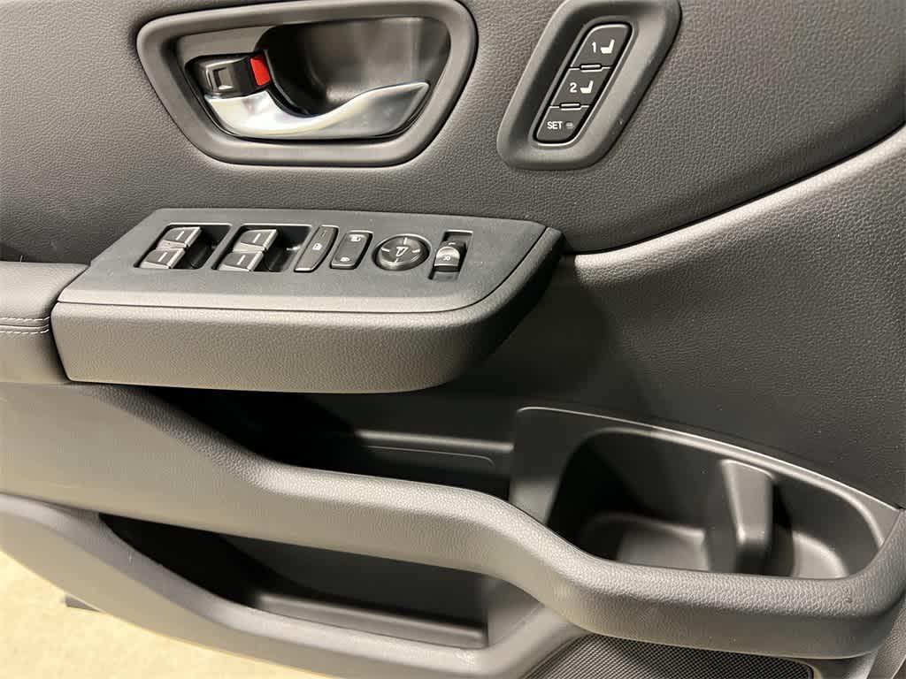 new 2025 Honda Pilot car, priced at $48,573