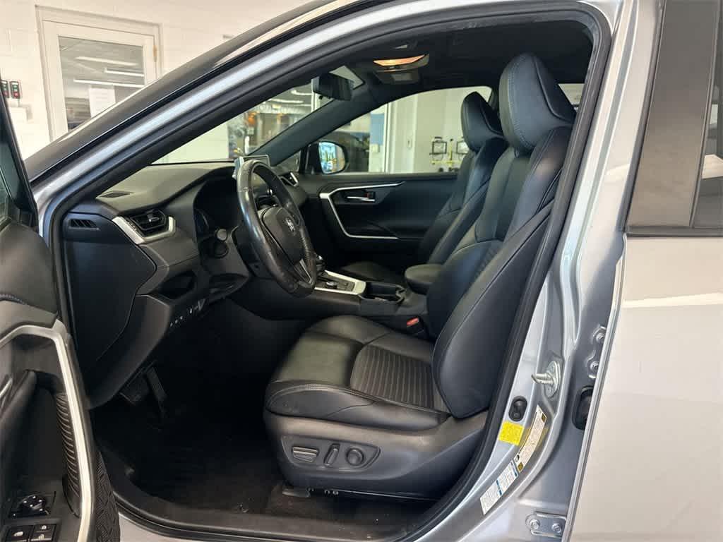 used 2020 Toyota RAV4 Hybrid car, priced at $32,168