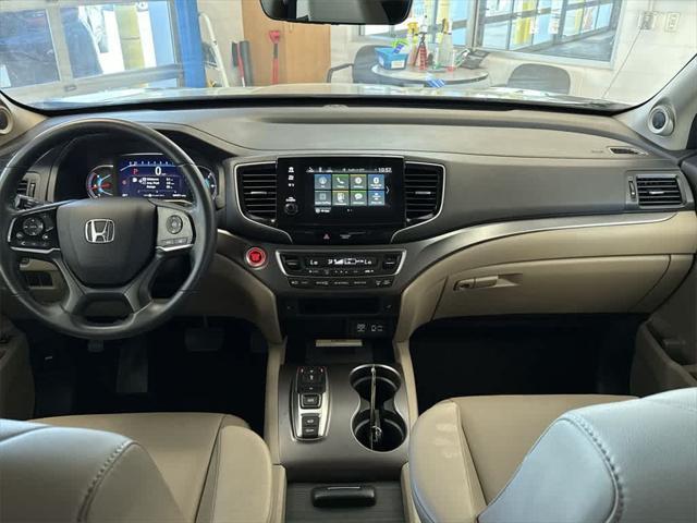 used 2022 Honda Pilot car, priced at $34,305