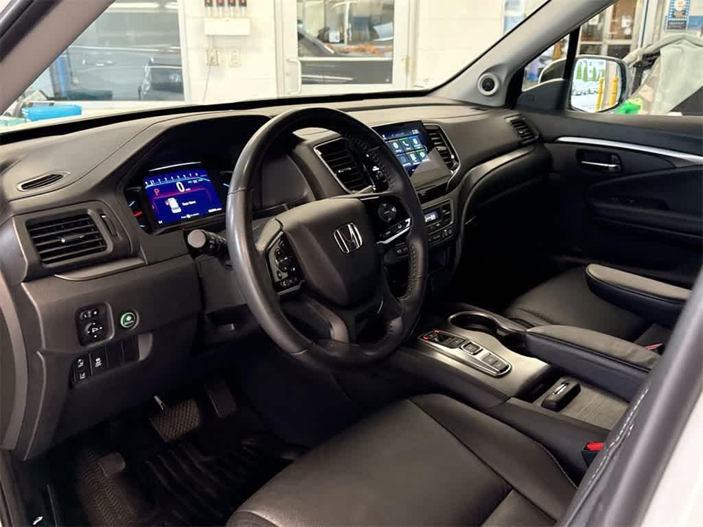 used 2022 Honda Pilot car, priced at $31,890