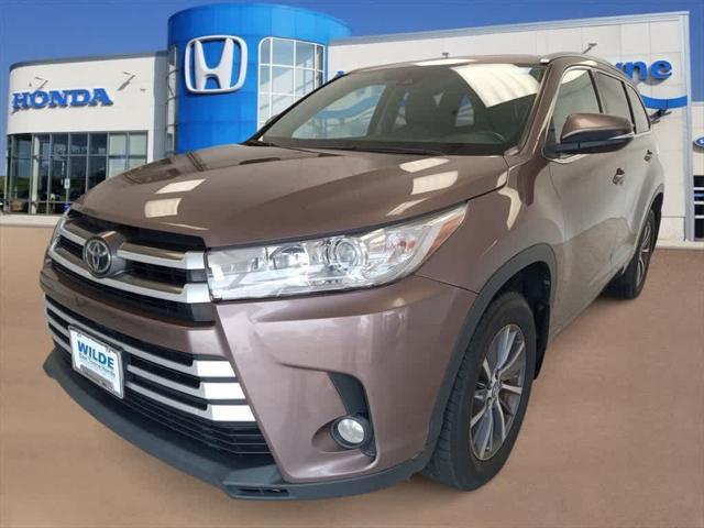 used 2017 Toyota Highlander car, priced at $24,955