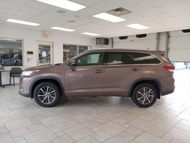 used 2017 Toyota Highlander car, priced at $24,955