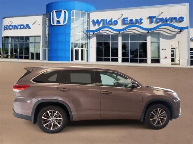 used 2017 Toyota Highlander car, priced at $24,955