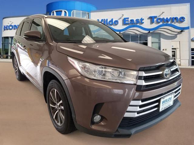 used 2017 Toyota Highlander car, priced at $24,955