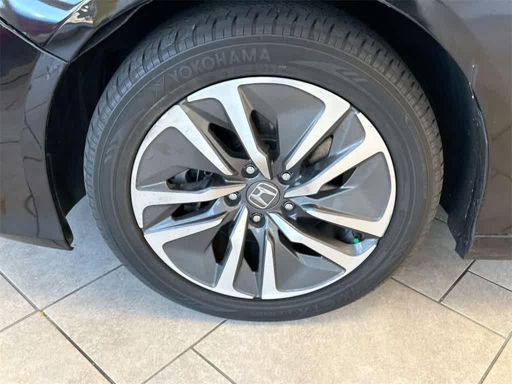 used 2022 Honda Accord Hybrid car, priced at $25,266