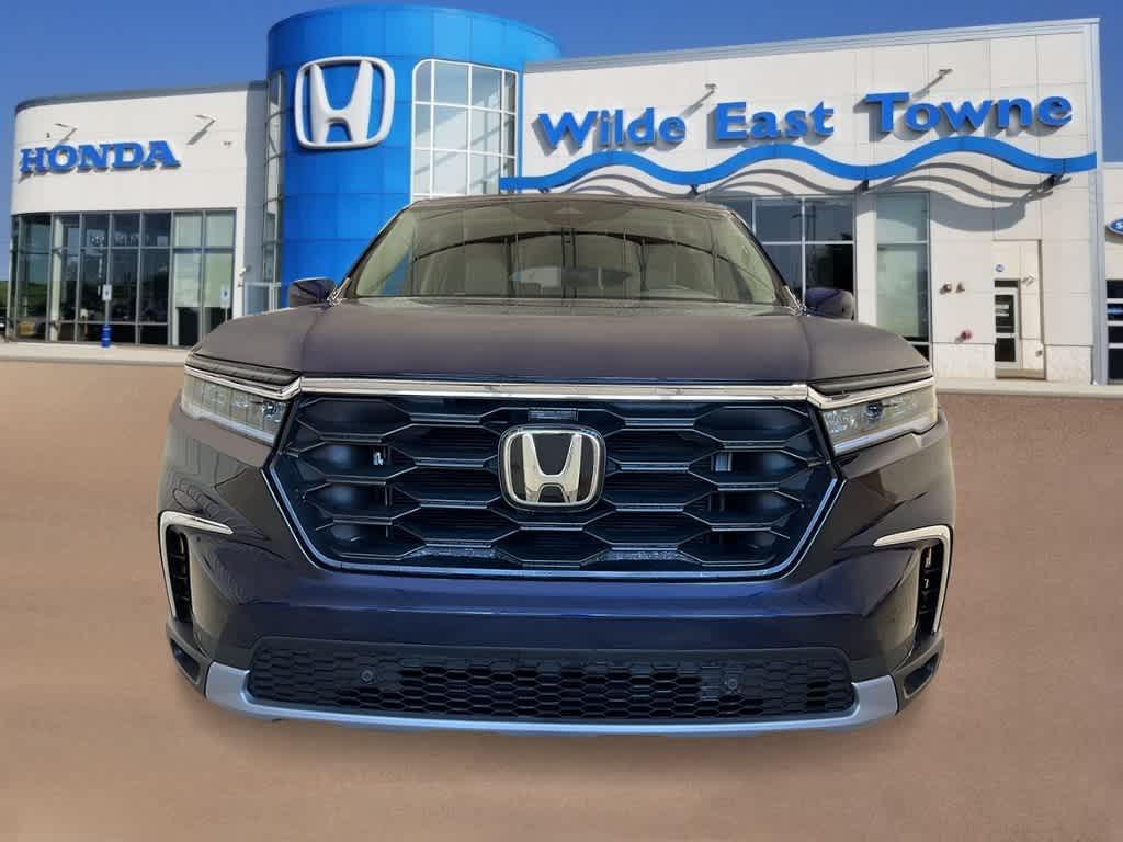 new 2025 Honda Pilot car, priced at $44,269