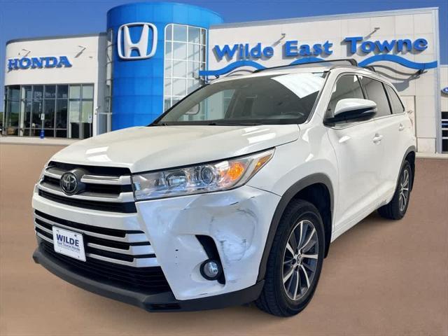 used 2018 Toyota Highlander car, priced at $17,805