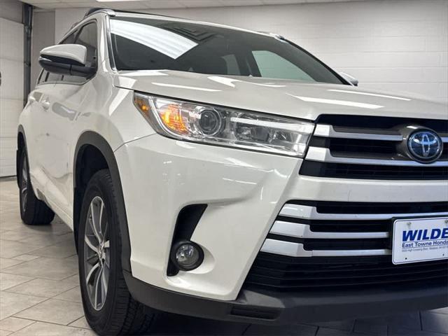 used 2018 Toyota Highlander car, priced at $17,805