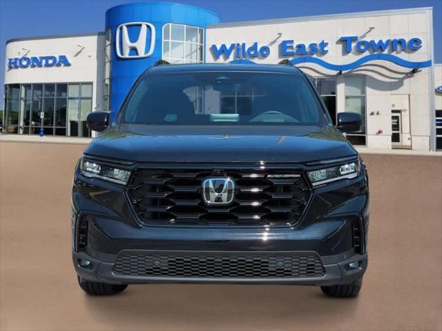 new 2025 Honda Pilot car, priced at $52,726