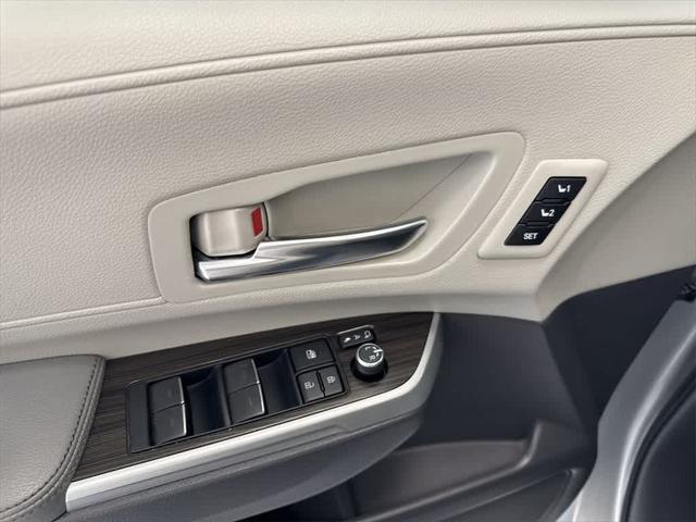 used 2022 Toyota Sienna car, priced at $41,324