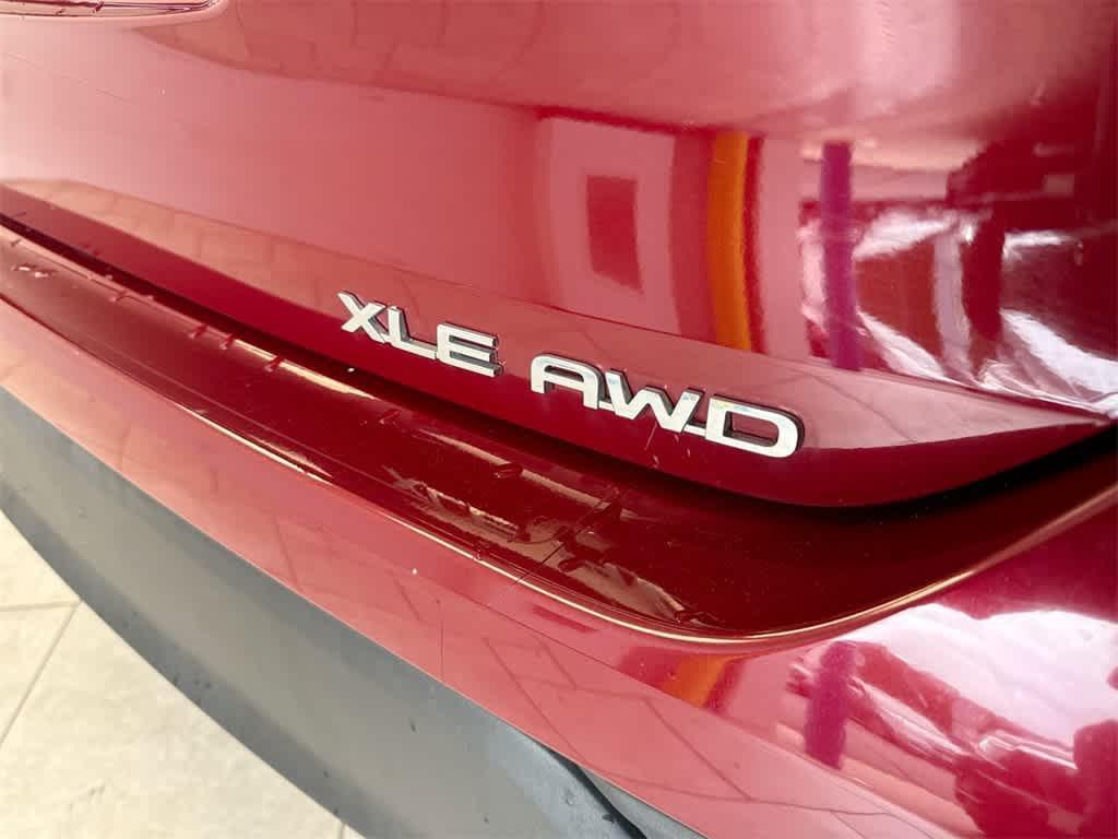 used 2022 Toyota Highlander car, priced at $35,065