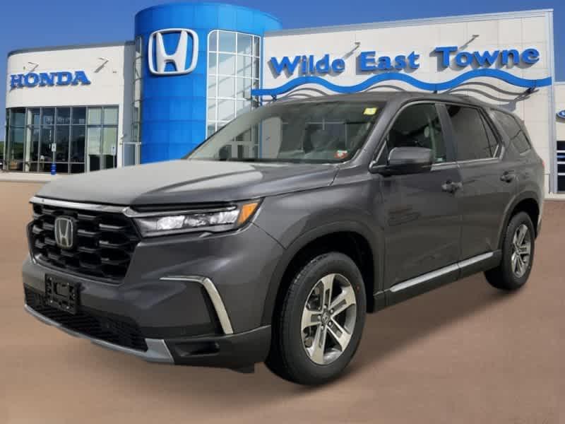 new 2025 Honda Pilot car, priced at $44,269