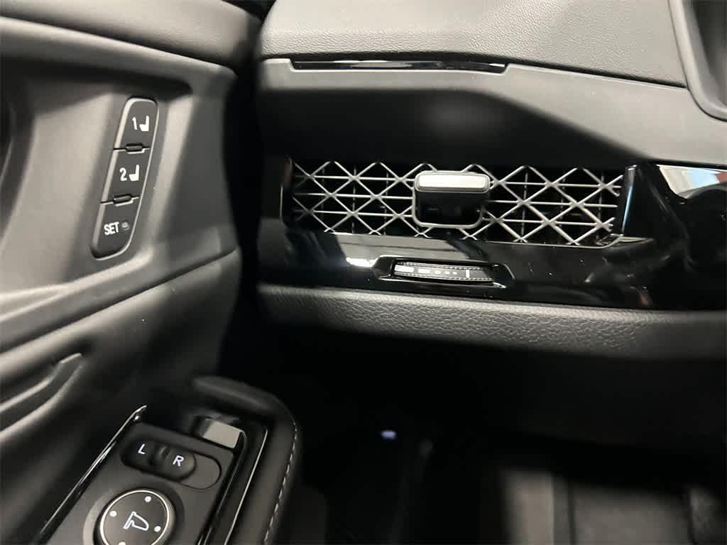 new 2025 Honda Accord Hybrid car