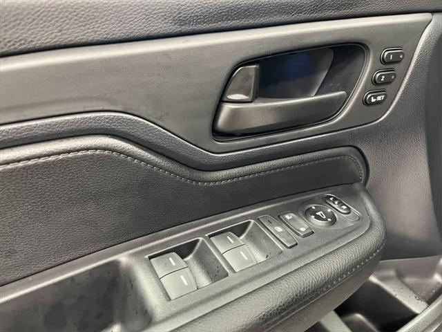 new 2025 Honda Odyssey car, priced at $43,285