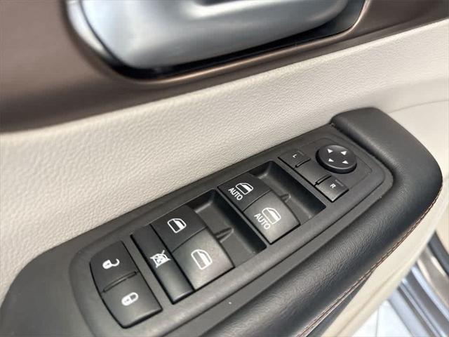 used 2018 Chrysler Pacifica car, priced at $14,469