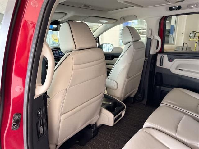used 2025 Honda Odyssey car, priced at $45,233