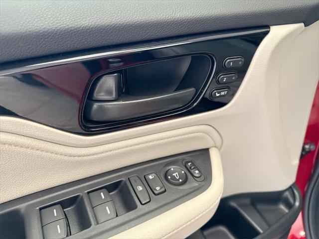 used 2025 Honda Odyssey car, priced at $45,233
