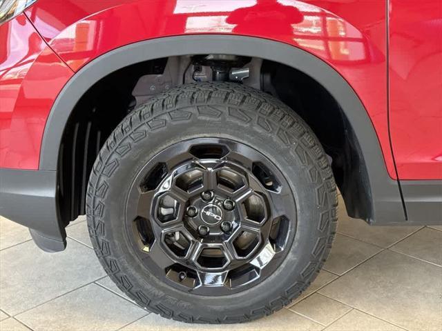 used 2025 Honda Ridgeline car, priced at $39,700