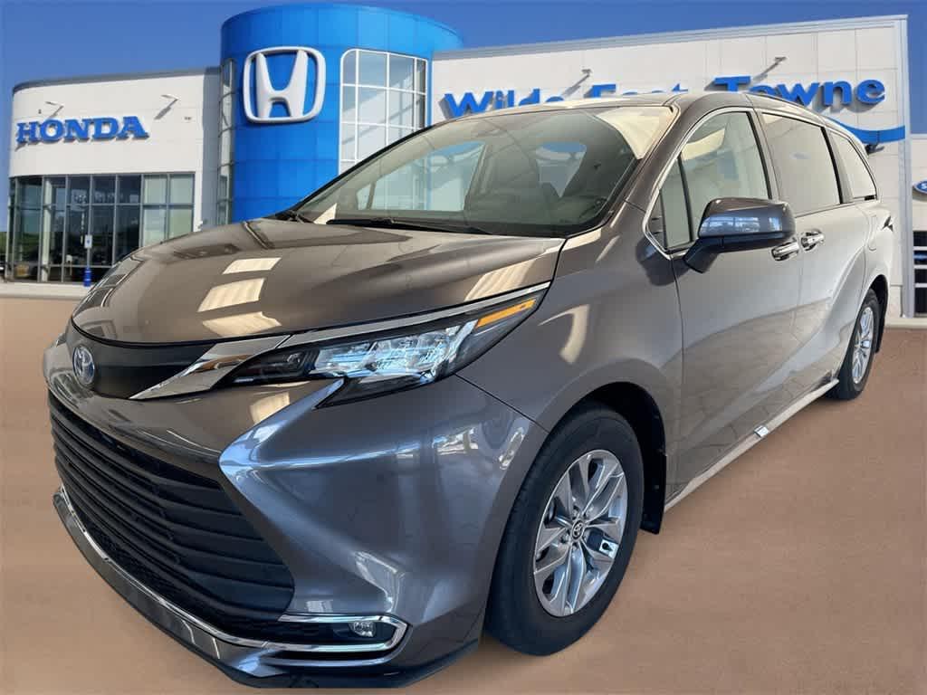 used 2022 Toyota Sienna car, priced at $41,959