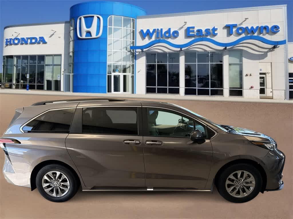 used 2022 Toyota Sienna car, priced at $41,959