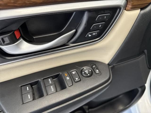 used 2022 Honda CR-V Hybrid car, priced at $33,000