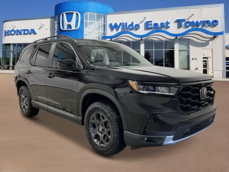 new 2025 Honda Pilot car, priced at $48,582