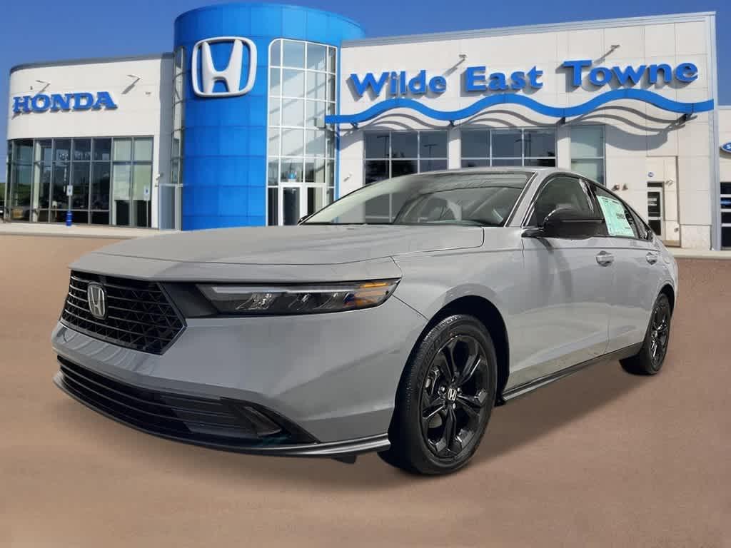 new 2025 Honda Accord car, priced at $30,901