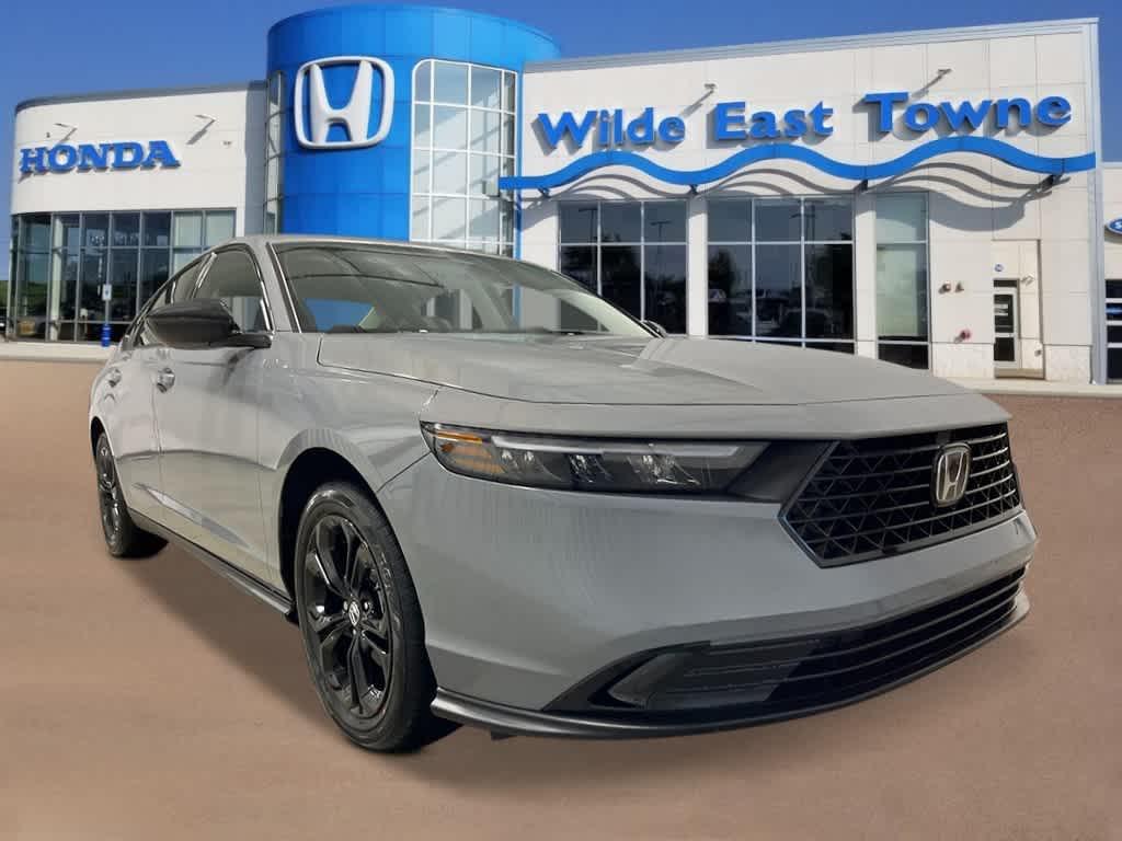 new 2025 Honda Accord car, priced at $30,901