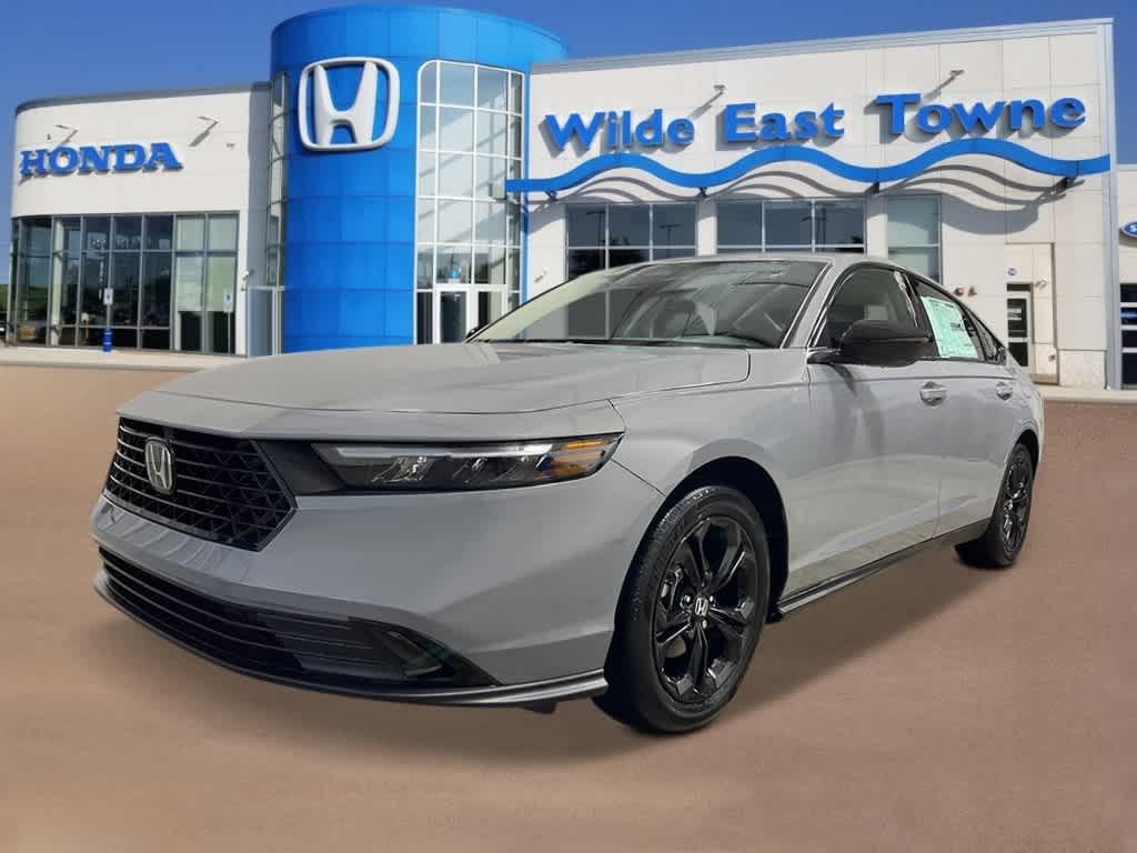 new 2025 Honda Accord car, priced at $30,901