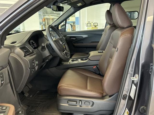 used 2025 Honda Ridgeline car, priced at $42,178