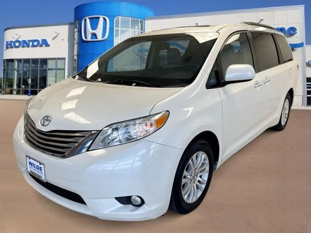 used 2016 Toyota Sienna car, priced at $18,128