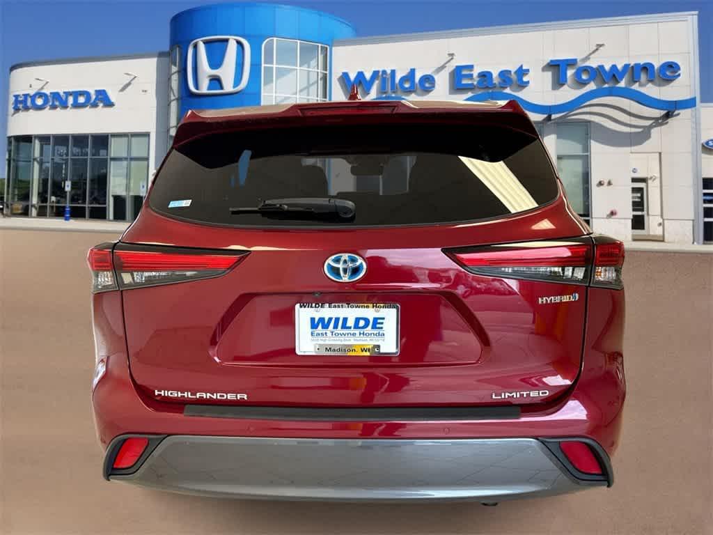 used 2021 Toyota Highlander Hybrid car, priced at $31,758